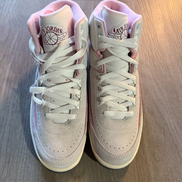 Jordan 2 Retro Soft Pink - W9.5 - Picture 5 of 8